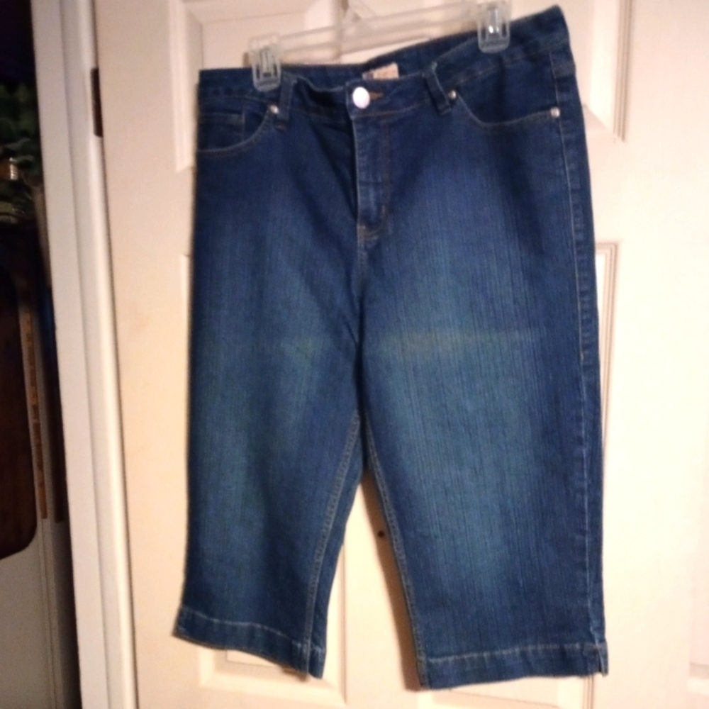 Faded Glory Stretch Denim Capris Size Missy 12